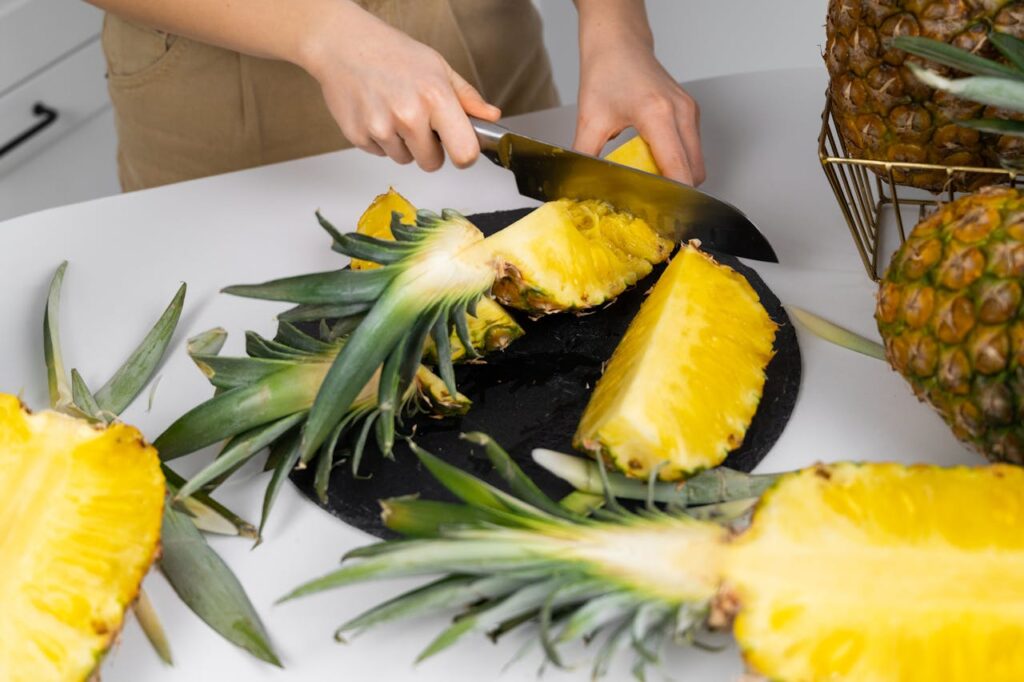 ¿Cómo y cuándo plantar una piña? Consejos y cuidados principales