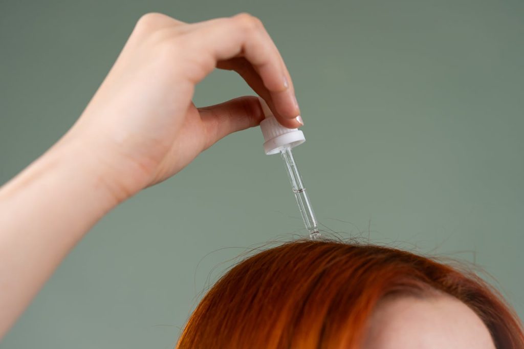 5 plantas para la caída del cabello y cómo usar estas soluciones naturales con seguridad